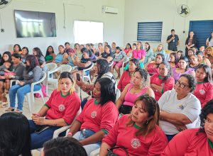 Chá com Elas